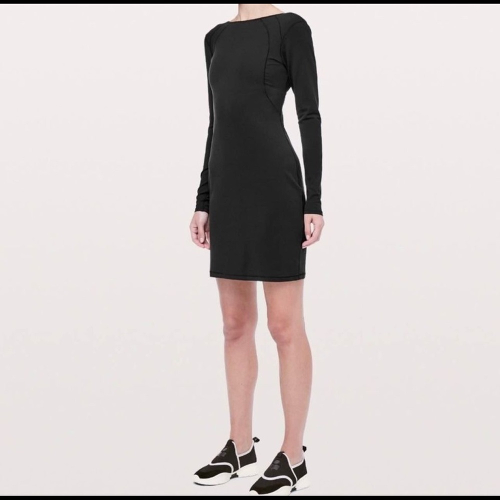Lululemon Nulu Contour Dress